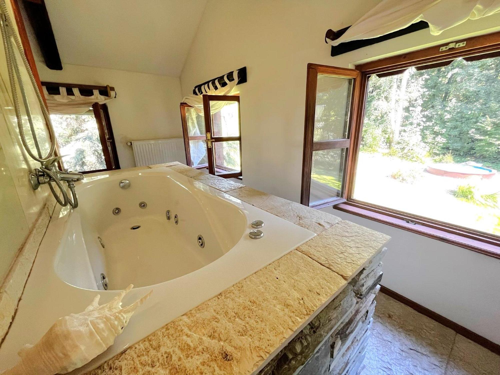 Dum U Dvou Lip / The Two Lime Trees Villa Javorník Екстериор снимка